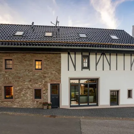 Dom wakacyjny Glamorous Chimney Sauna Dahlem (Euskirchen)