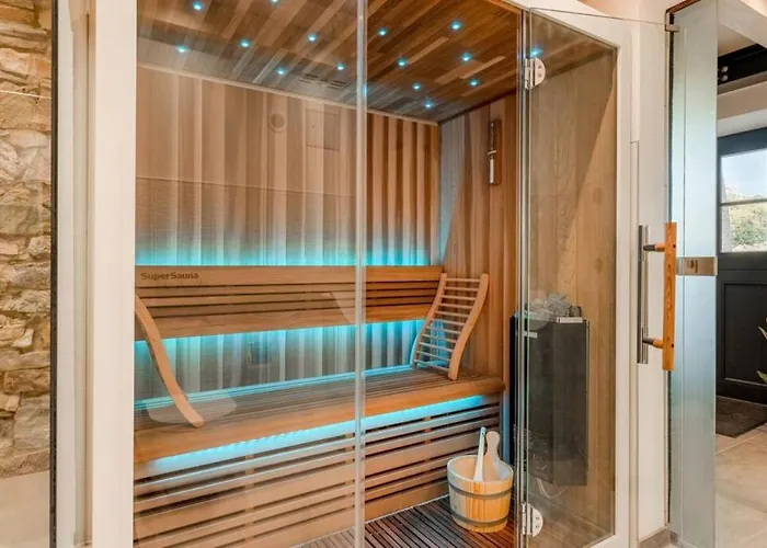 Glamorous Chimney Sauna Feriehus *